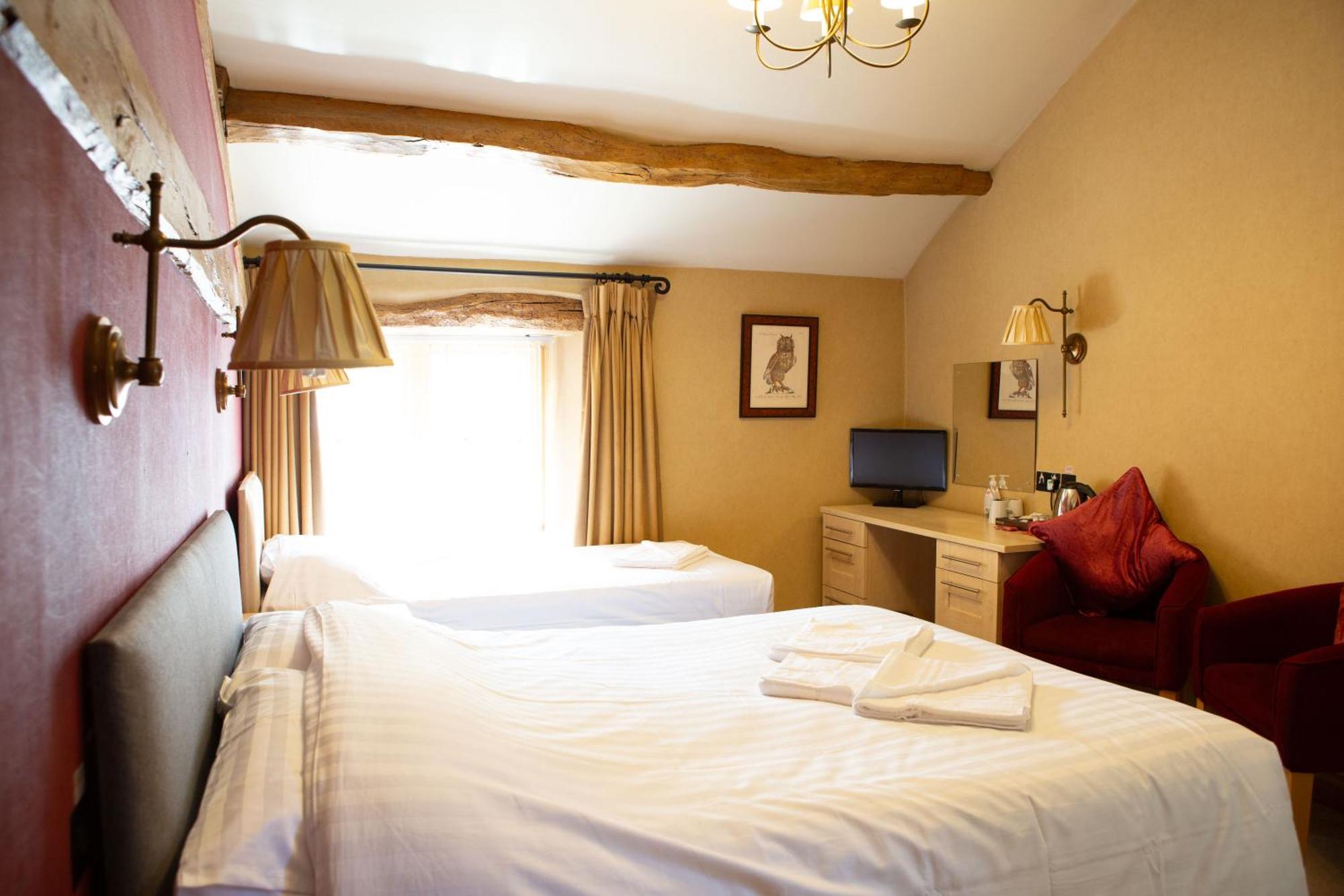 Coach House Hotel Bentham Luaran gambar
