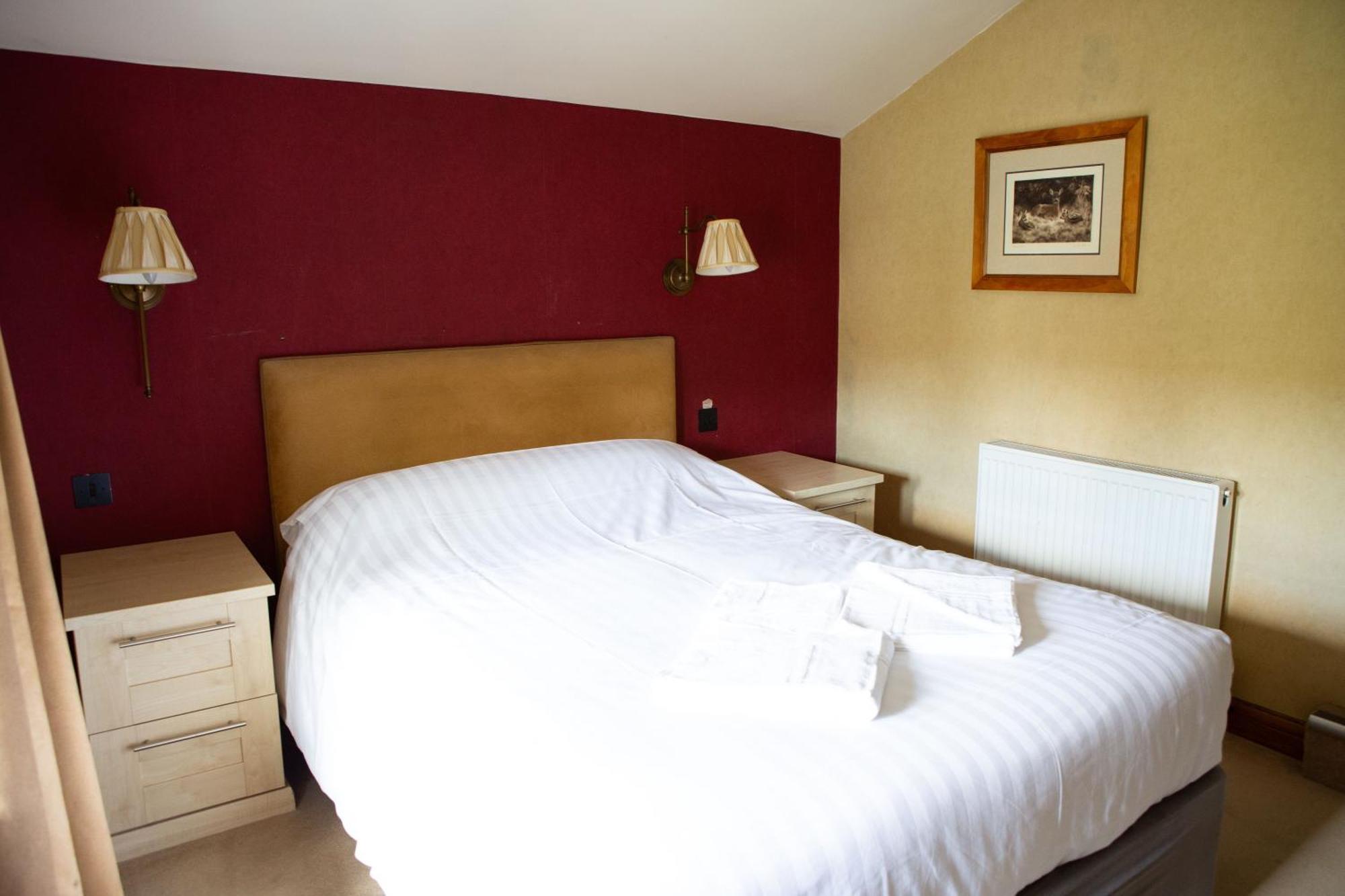 Coach House Hotel Bentham Luaran gambar