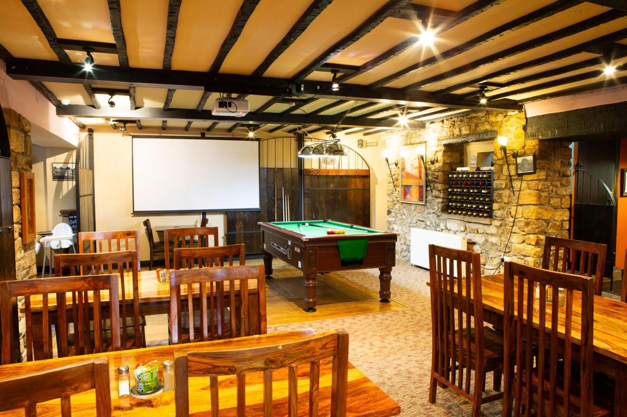 Coach House Hotel Bentham Luaran gambar